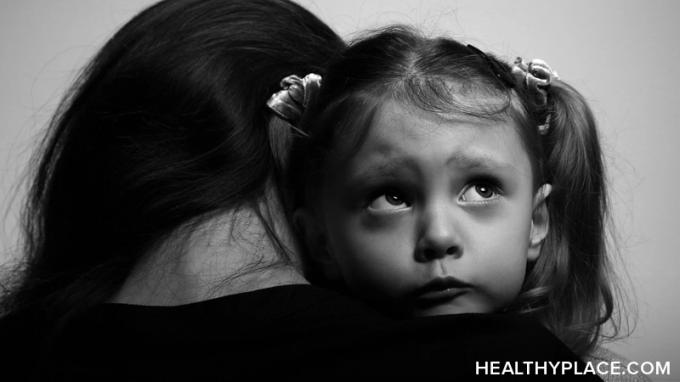 Rodičovstvo s PTSD je ťažké pre rodičov, ako aj pre ich deti. Naučte sa ťažkosti a účinky na deti, ako sú sekundárne PTSD plus dostupná pomoc, všetko na HealthyPlace.