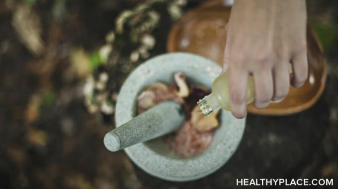 Predpokladá sa, že doplnky mozgovej hmly, vitamíny a lieky pomáhajú mozgu a znižujú mozgovú hmlu. Fungujú tieto prostriedky alebo sú iba podvod? Zistite viac na HealthyPlace.