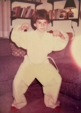Okolo 8 rokov začal Jeff svoju lásku ku Karate a iným bojovým umeniam. Vzal to vážne a tvrdo pracoval.