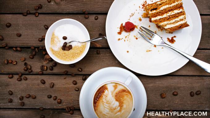 Cukor a úzkosť sú spojené, pričom cukor často zhoršuje vaše príznaky úzkosti. Naučte sa, ako cukor zhoršuje úzkosť a čo robiť na HealthyPlace.