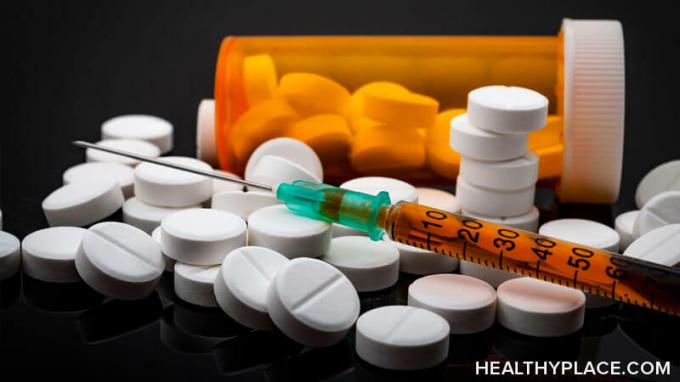 Dozviete sa viac o druhoch opioidov a príkladoch opioidov, ktoré vám pomôžu zistiť, ktoré drogy sú opioidy. Podrobné informácie o HealthyPlace.