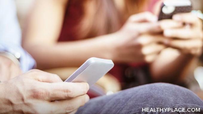 Aplikácie duševného zdravia v našich telefónoch nám poskytujú technológiu na zvládnutie duševných chorôb. Na webe HealthyPlace sa naučte tri aplikácie duševného zdravia, ktoré teraz používam